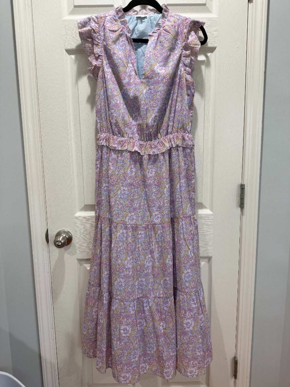 Ecru Larson Floral Ruffle Tiered Dress | Size M